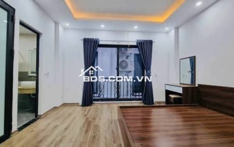 Bán nhà Thanh Xuân giá 6.60 tỷ, diện tích 30.6m2, 5 tầng, mặt tiền 3.9m